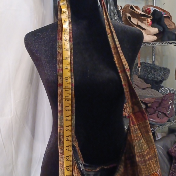 Floral Patchwork Embroidered Shoulder Bag - Picture 13 of 13